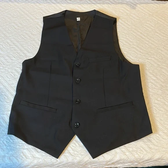 Men’s Suit jacket, pants and vest Black Wedding Church Special Occasion Medium